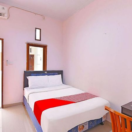 Oyo 91445 Sandat Guest House Denpasar  Ngoại thất bức ảnh