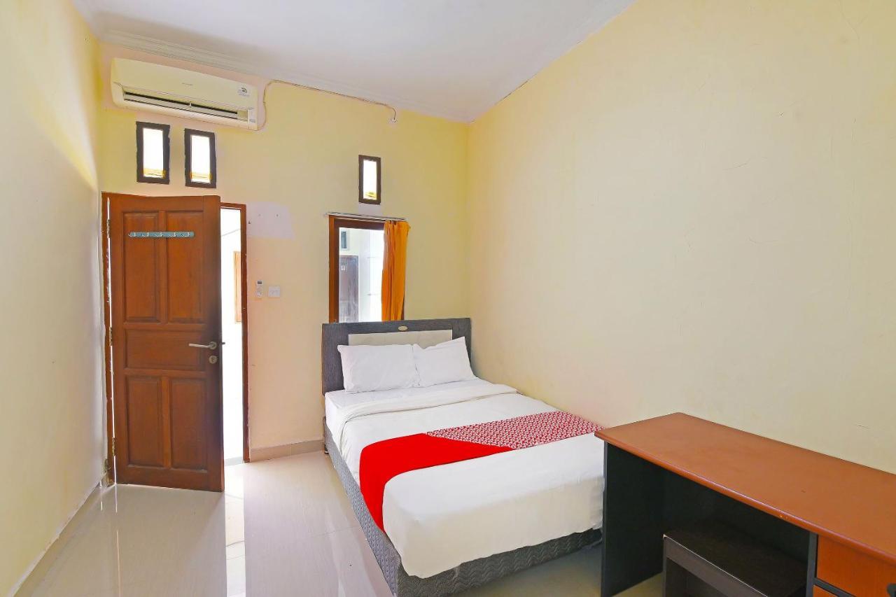 Oyo 91445 Sandat Guest House Denpasar  Ngoại thất bức ảnh