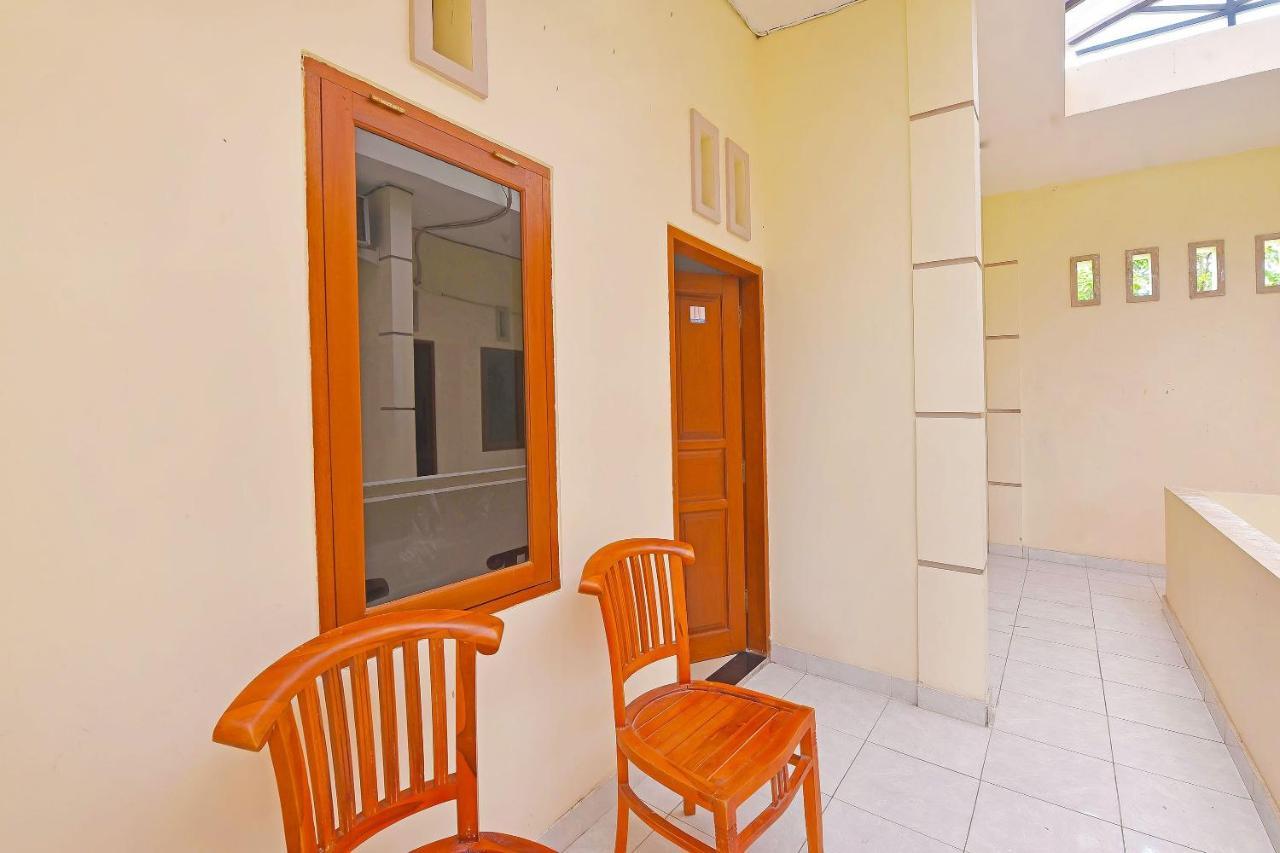 Oyo 91445 Sandat Guest House Denpasar  Ngoại thất bức ảnh